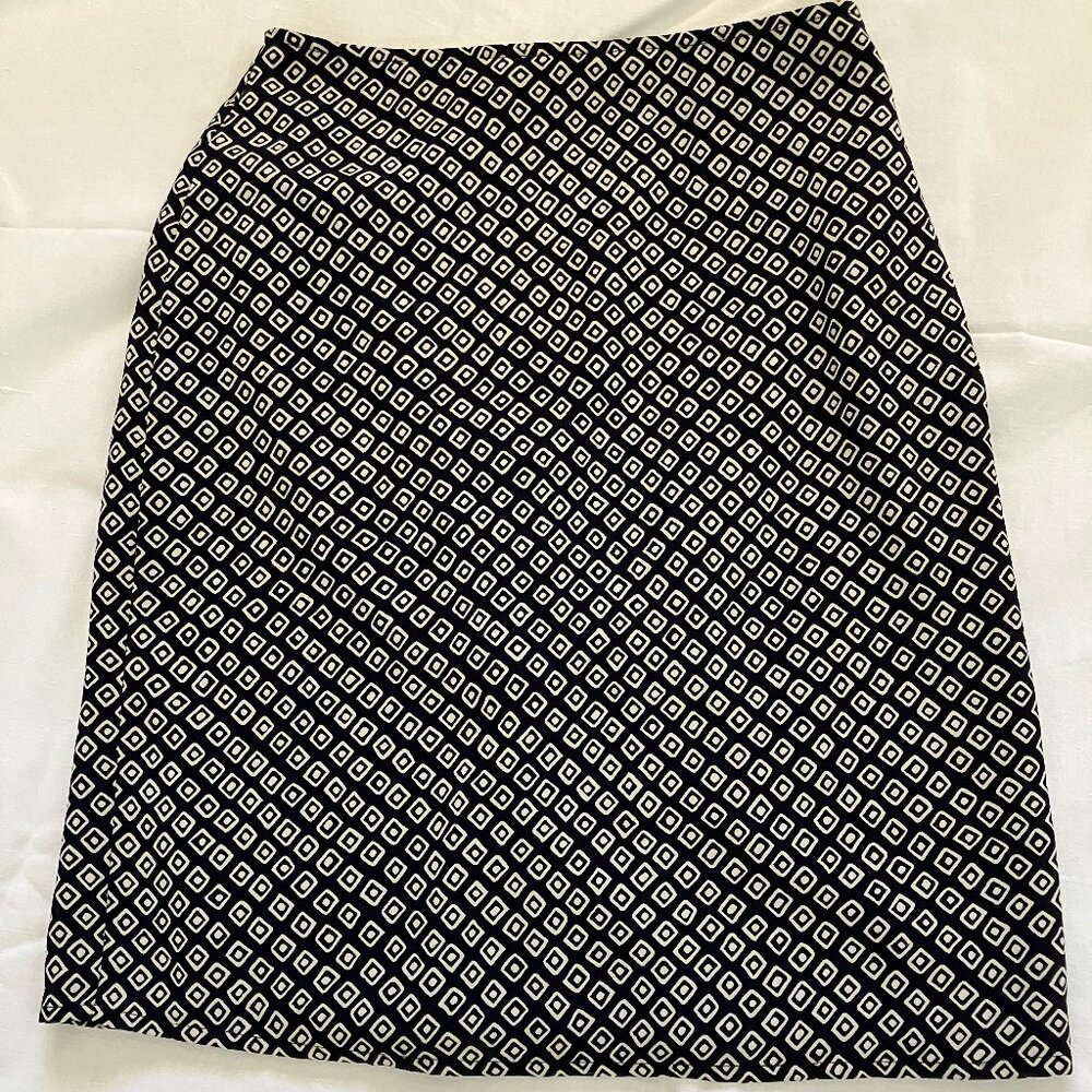 Simple yet cute blue and white skirt